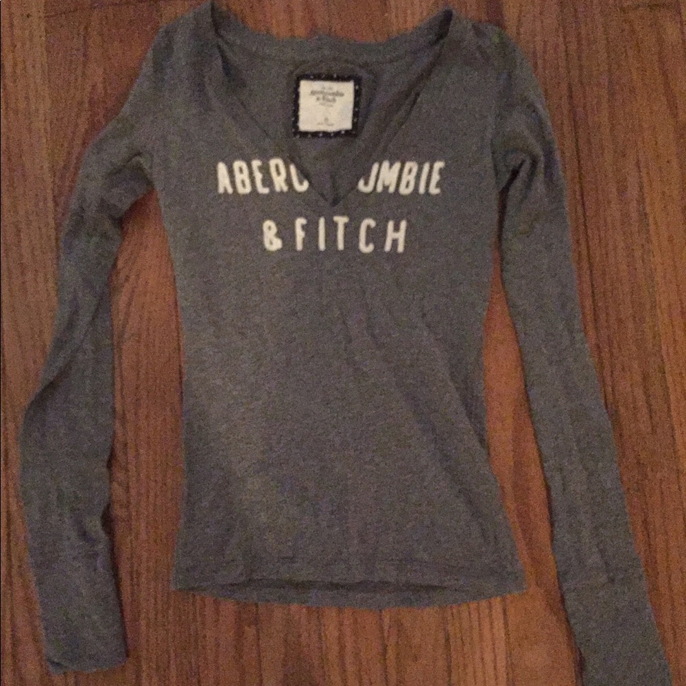 Abercrombie XS long sleeve